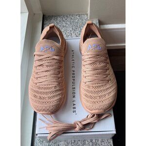 NWB Caramel TechLoom Wave Athletic Shoe W 6.5 Y 5 $270